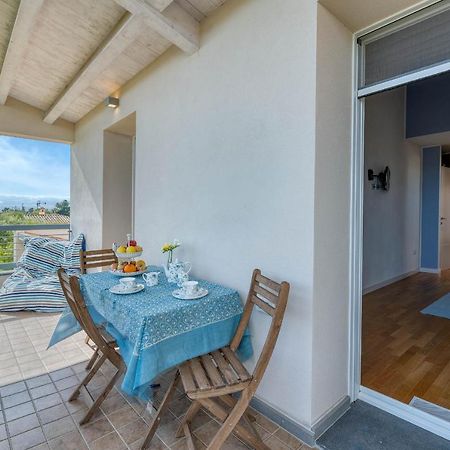 La Casa Degli Ulivi Appartamento In Villa Con Patio Quartu SantʼElena Kültér fotó