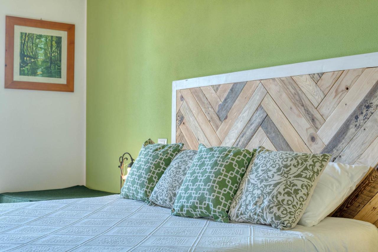 La Casa Degli Ulivi Appartamento In Villa Con Patio Quartu SantʼElena Kültér fotó