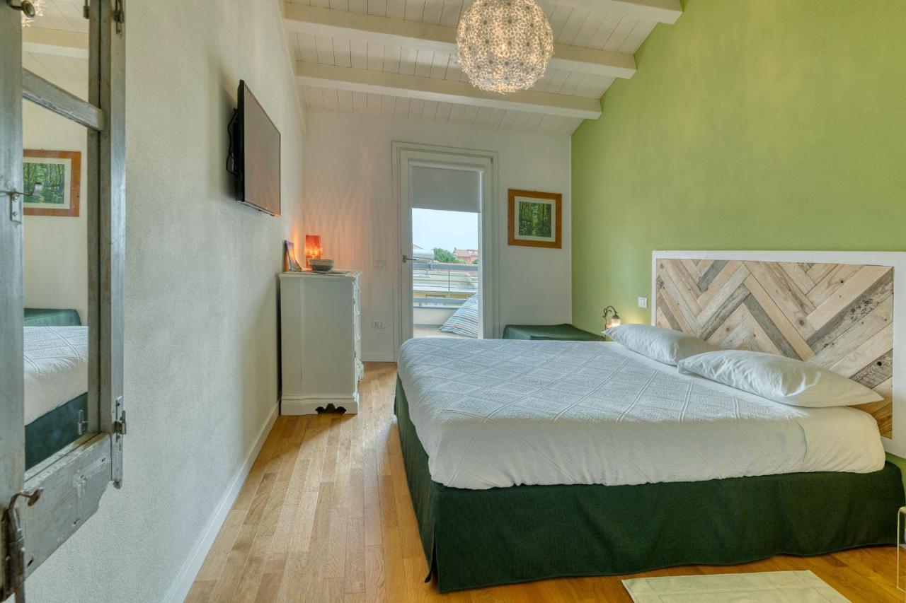 La Casa Degli Ulivi Appartamento In Villa Con Patio Quartu SantʼElena Kültér fotó